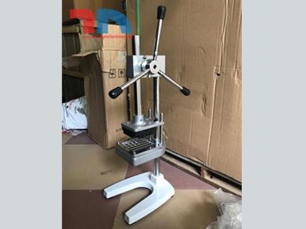 Máy cắt khoai tây con chì